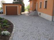 Pflasterarbeiten in Granitkleinpflaster 8/11cm vom Lausitzer Granit